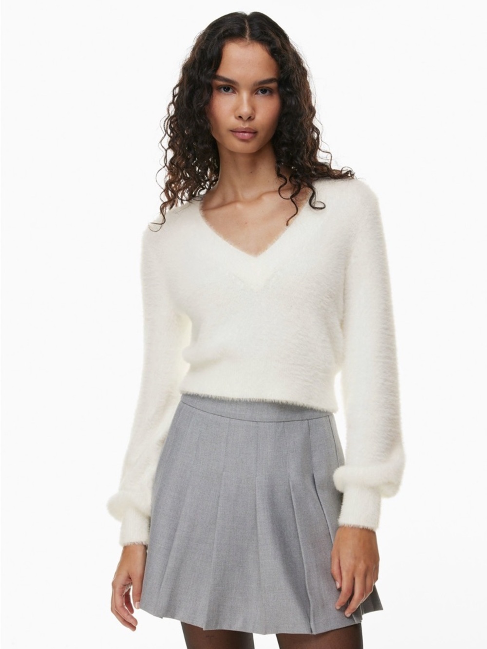 Sunday Best Kitten V-Neck Sweater Pullover Cropped Fuzzy Soft Knit Aritzia